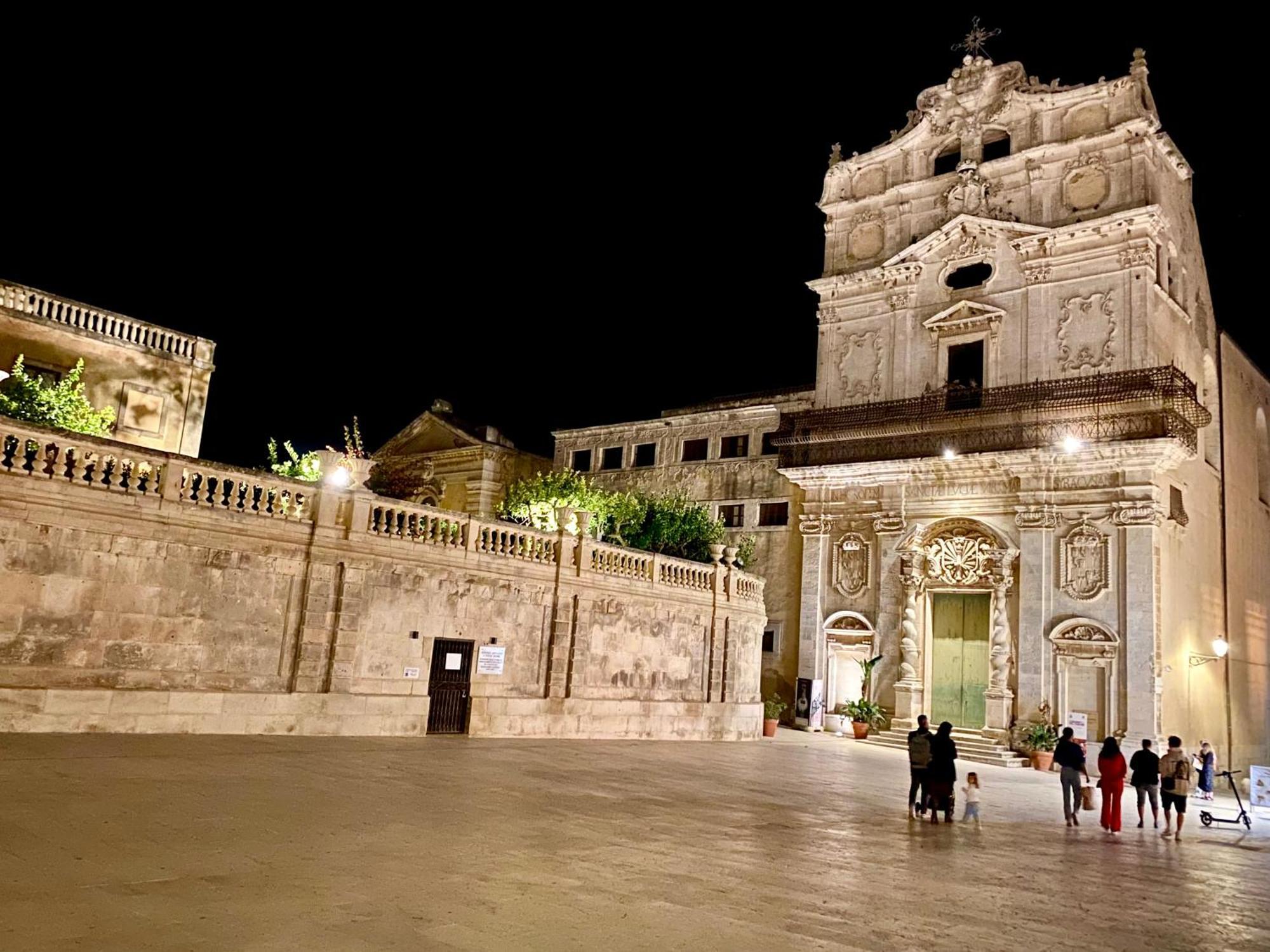 Elegante Appartamento In Palazzo Storico Ortigia Syracuse Exterior foto