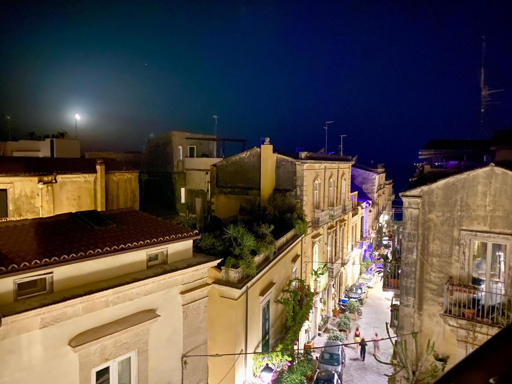Elegante Appartamento In Palazzo Storico Ortigia Syracuse Exterior foto