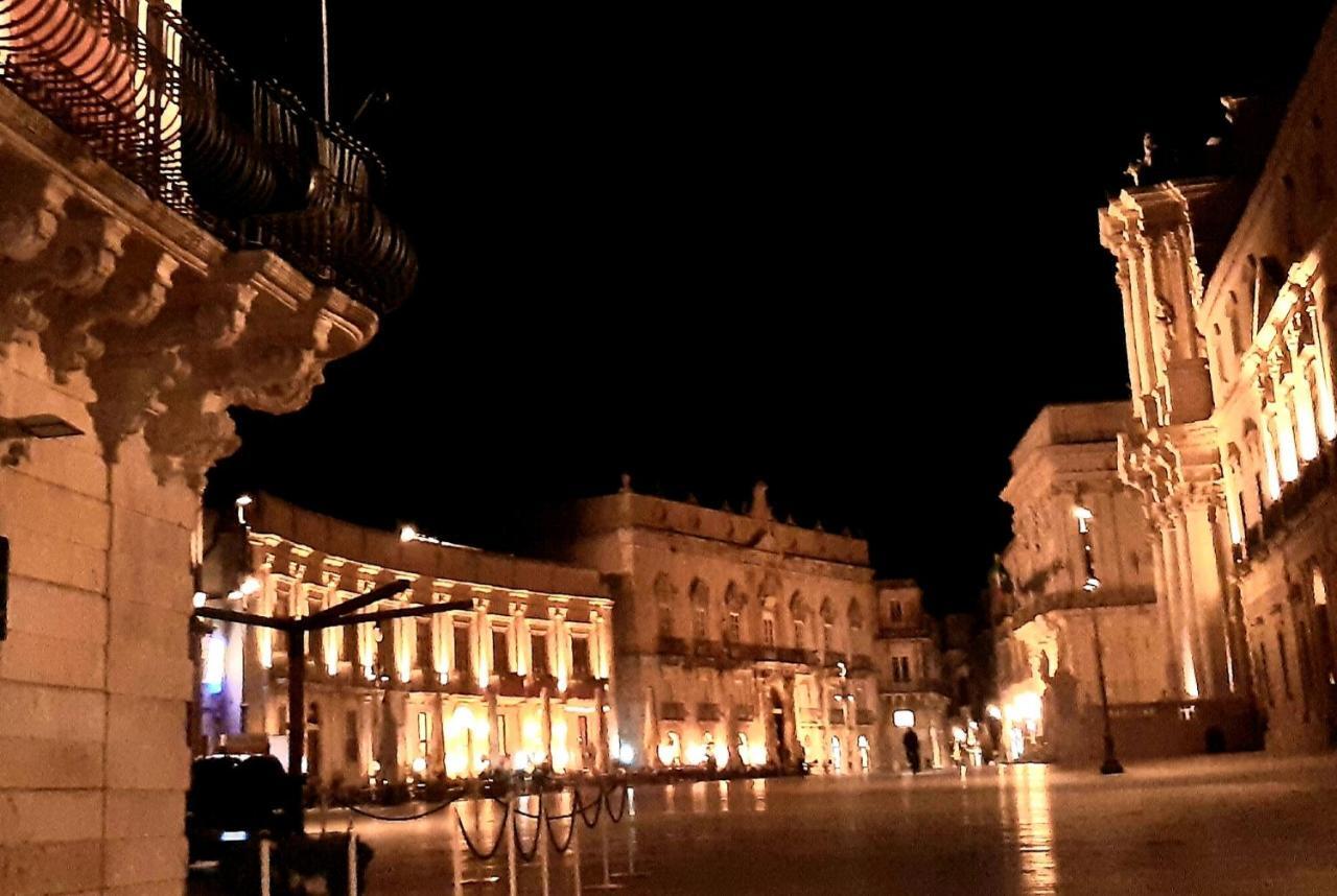 Elegante Appartamento In Palazzo Storico Ortigia Syracuse Exterior foto